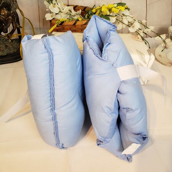 Feet Health 2 Briggs Healthcare Heel Pillows Foot Comfort Clean - Picture 1 of 7